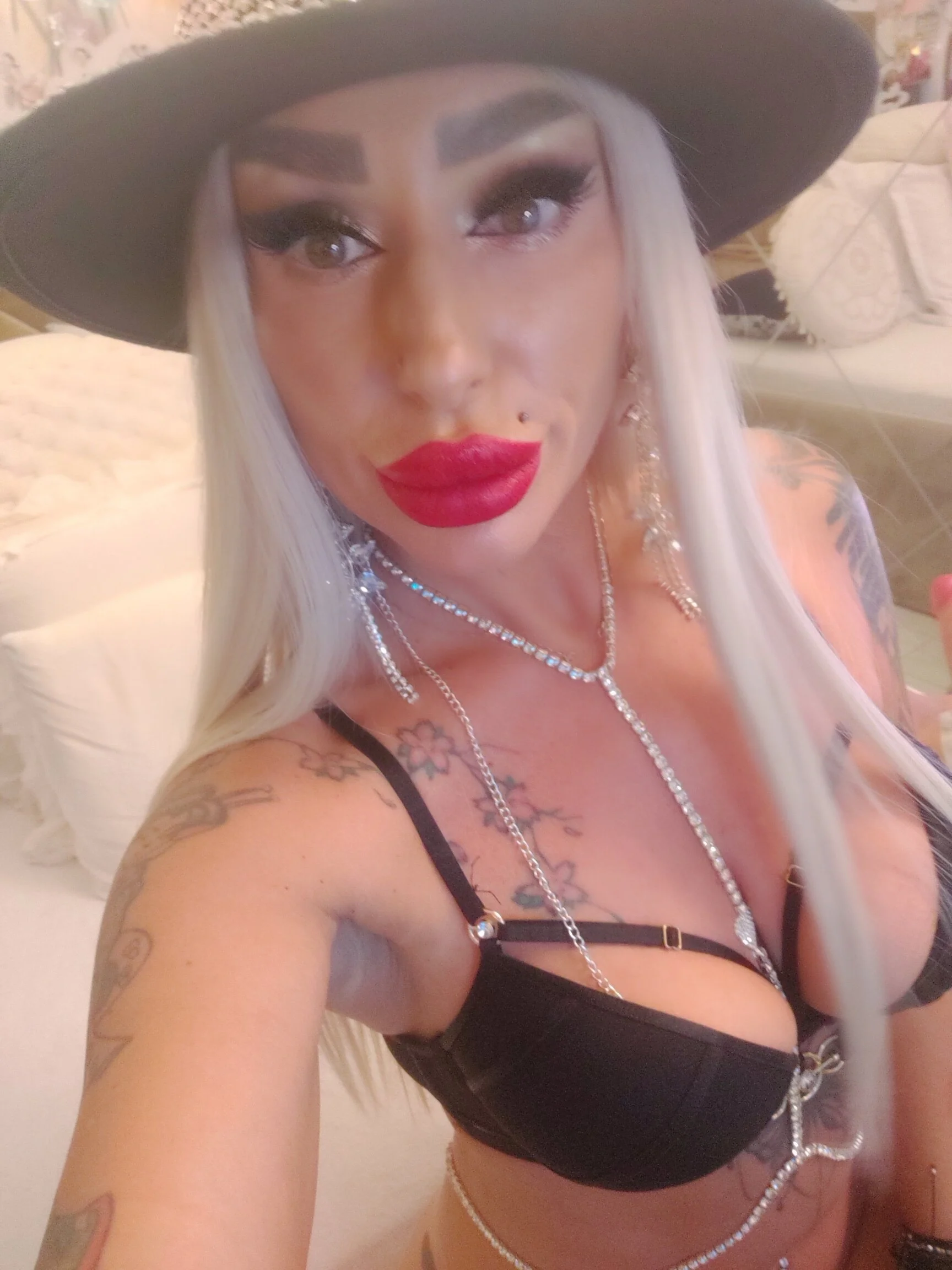 XXX Porn Photo of Nude hotgirlsmoking_69xxx 9