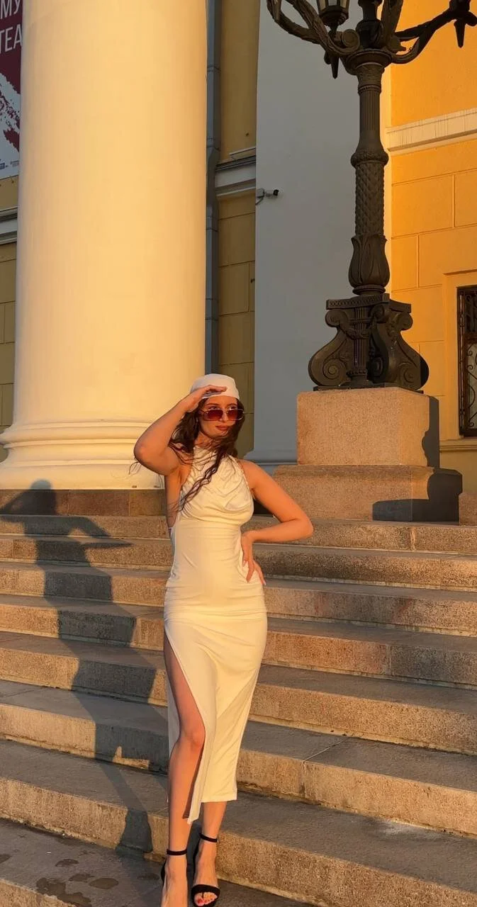 XXX Porn Photo of Nude Luna_Raee 17
