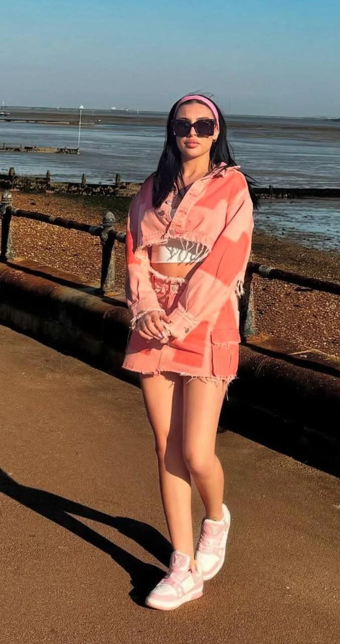 XXX Porn Photo of Nude Raven_Ink 15