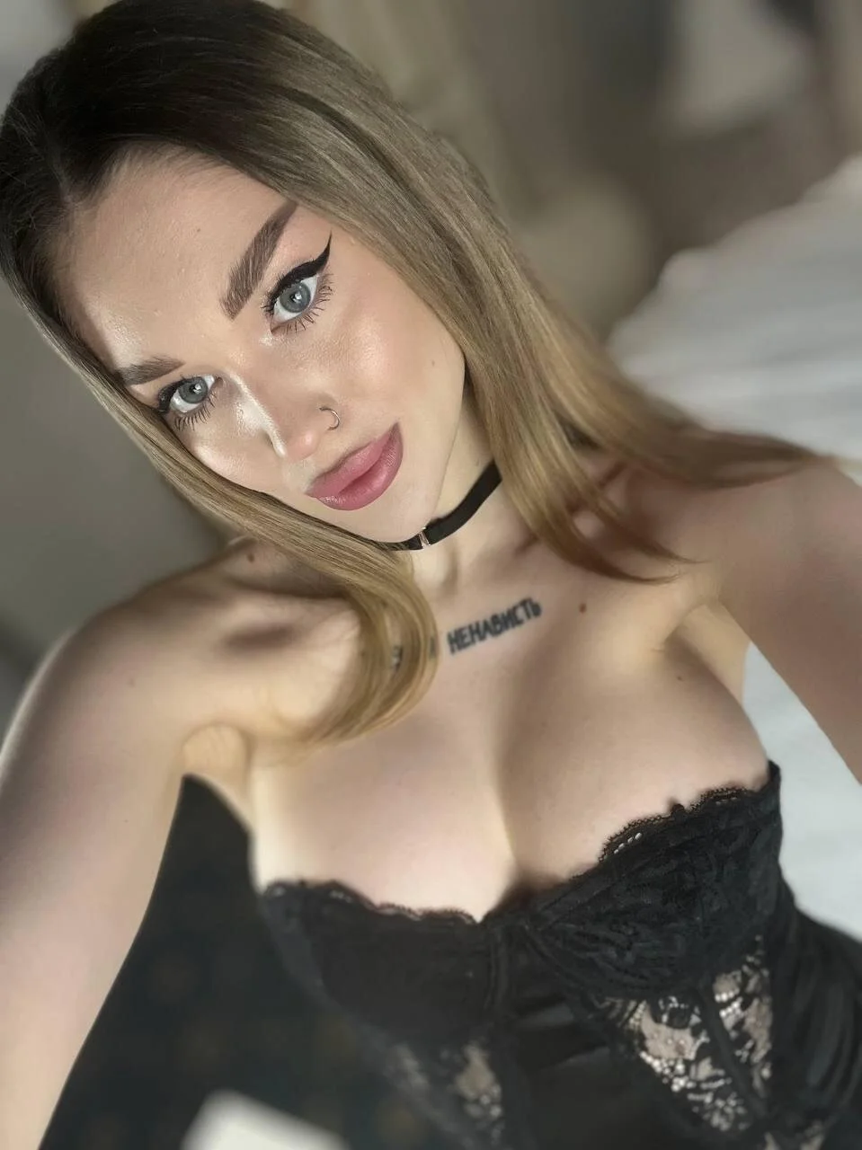 XXX Porn Photo of Nude ToxicRoxyX 12