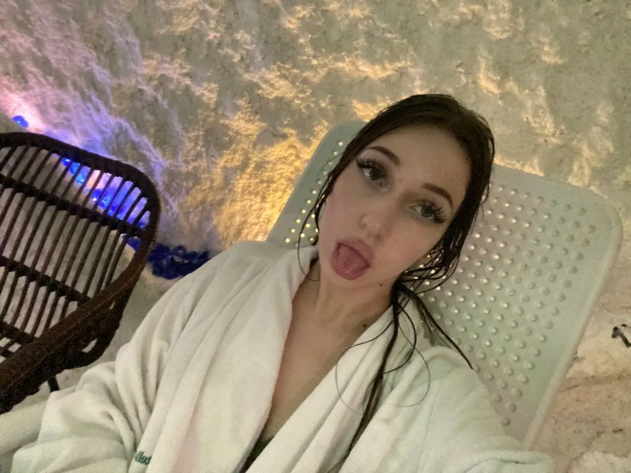 XXX Porn Photo of Nude CutieWorm 19