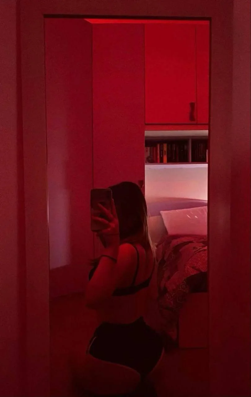 XXX Porn Photo of Nude agata_li1 8