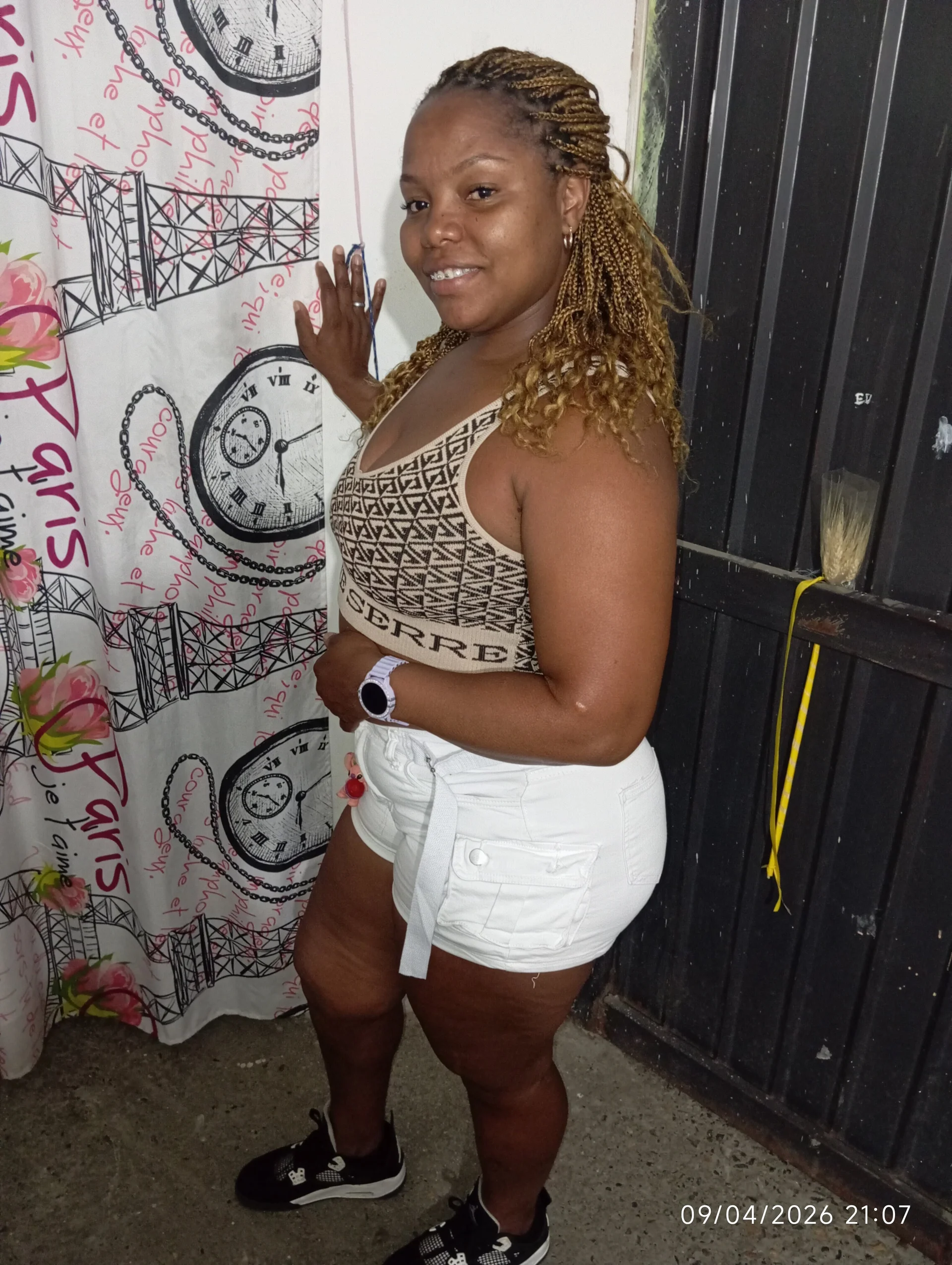 XXX Porn Photo of Nude yeimilanegra 4
