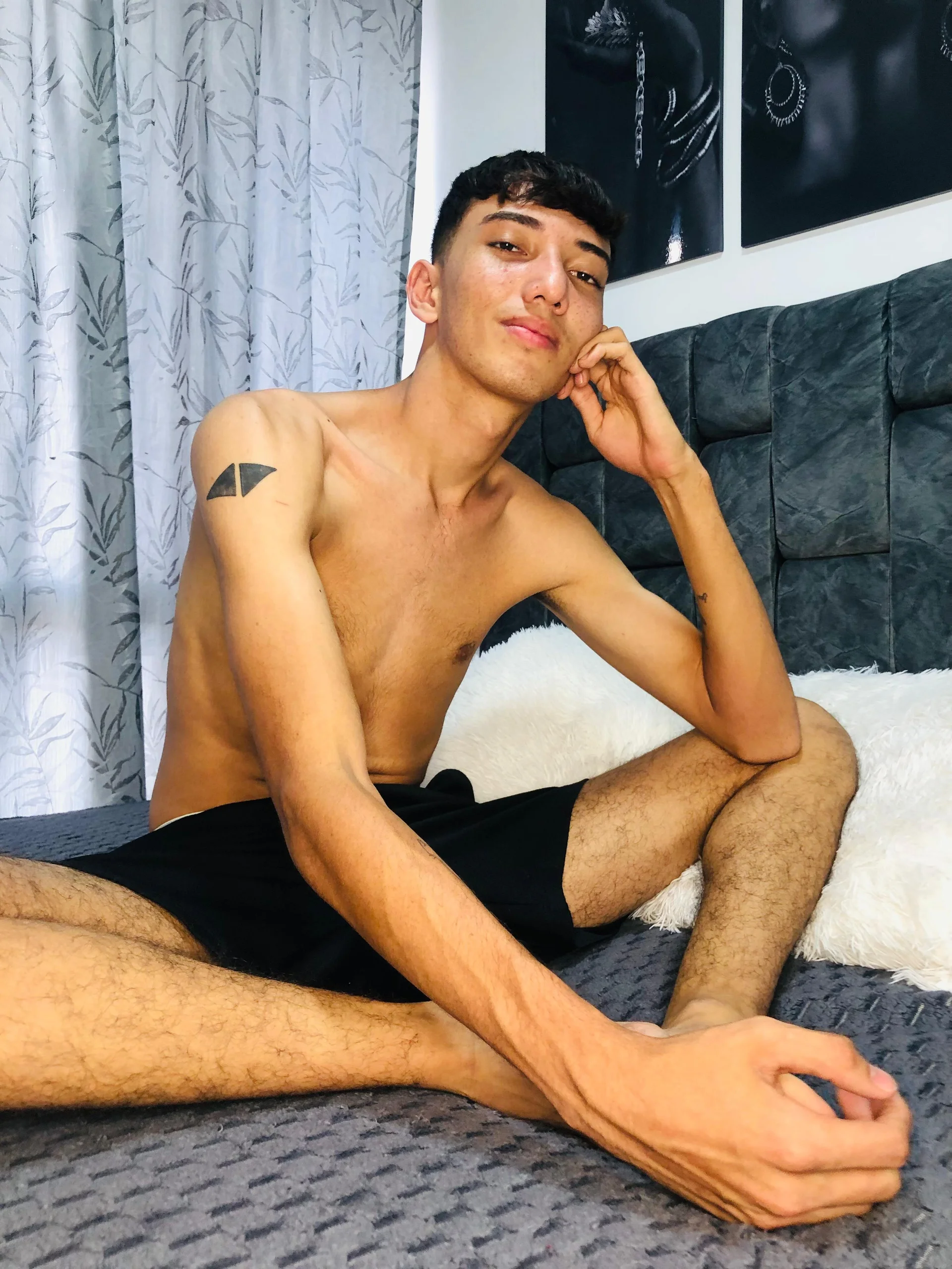 XXX Porn Photo of Nude Maikol_Ortiz 1