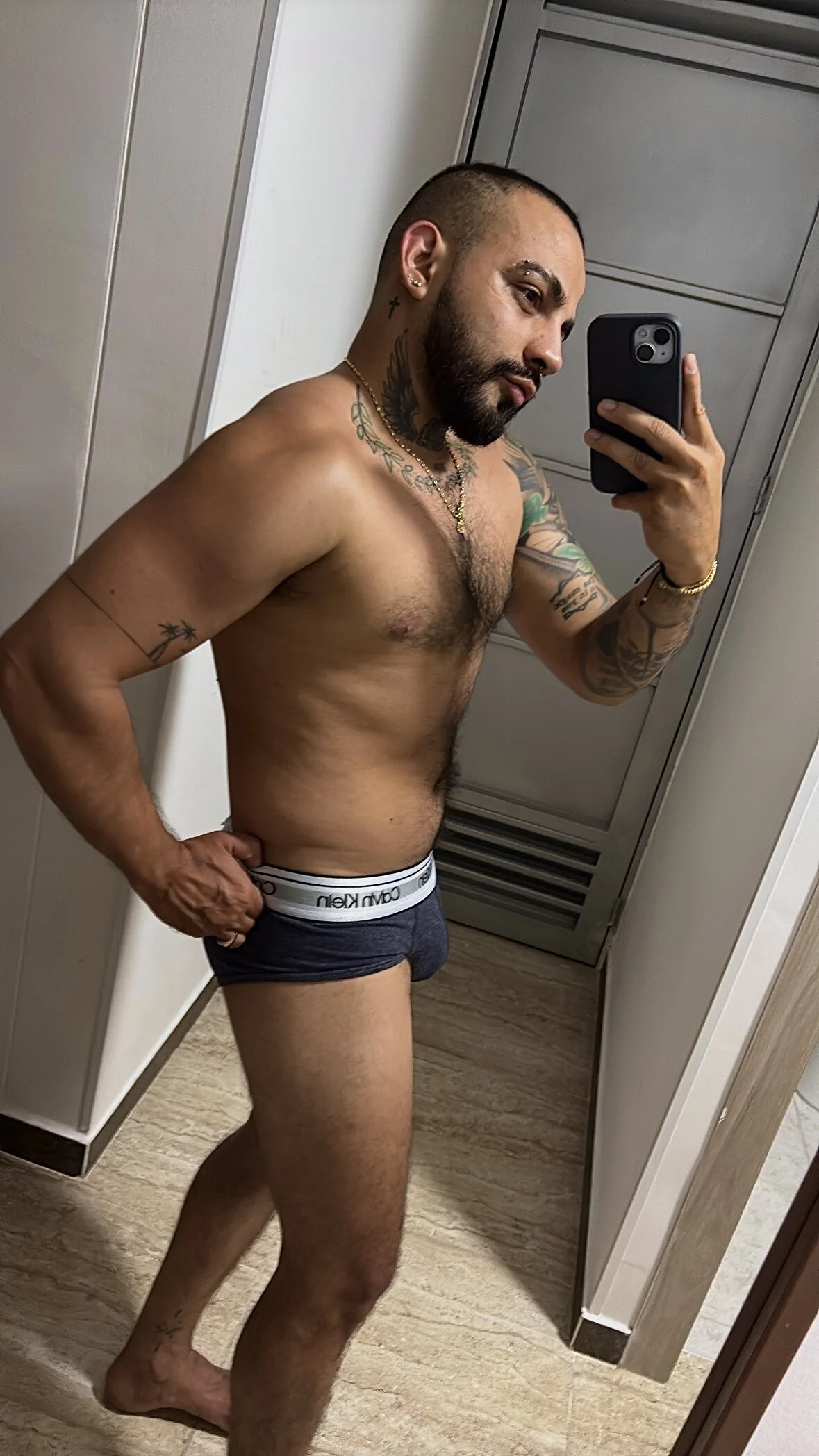 XXX Porn Photo of Nude Hoot_tiger 12