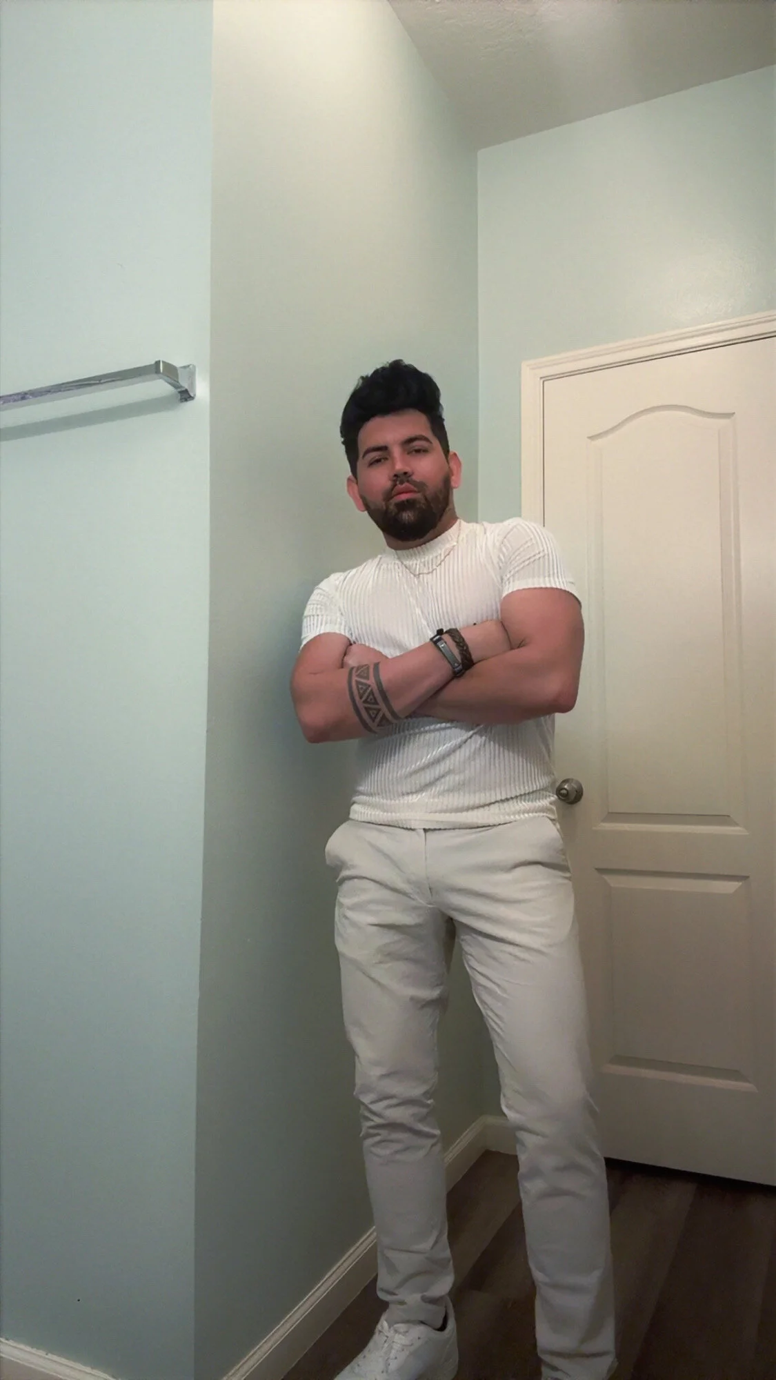 XXX Porn Photo of Nude Enrique181 4