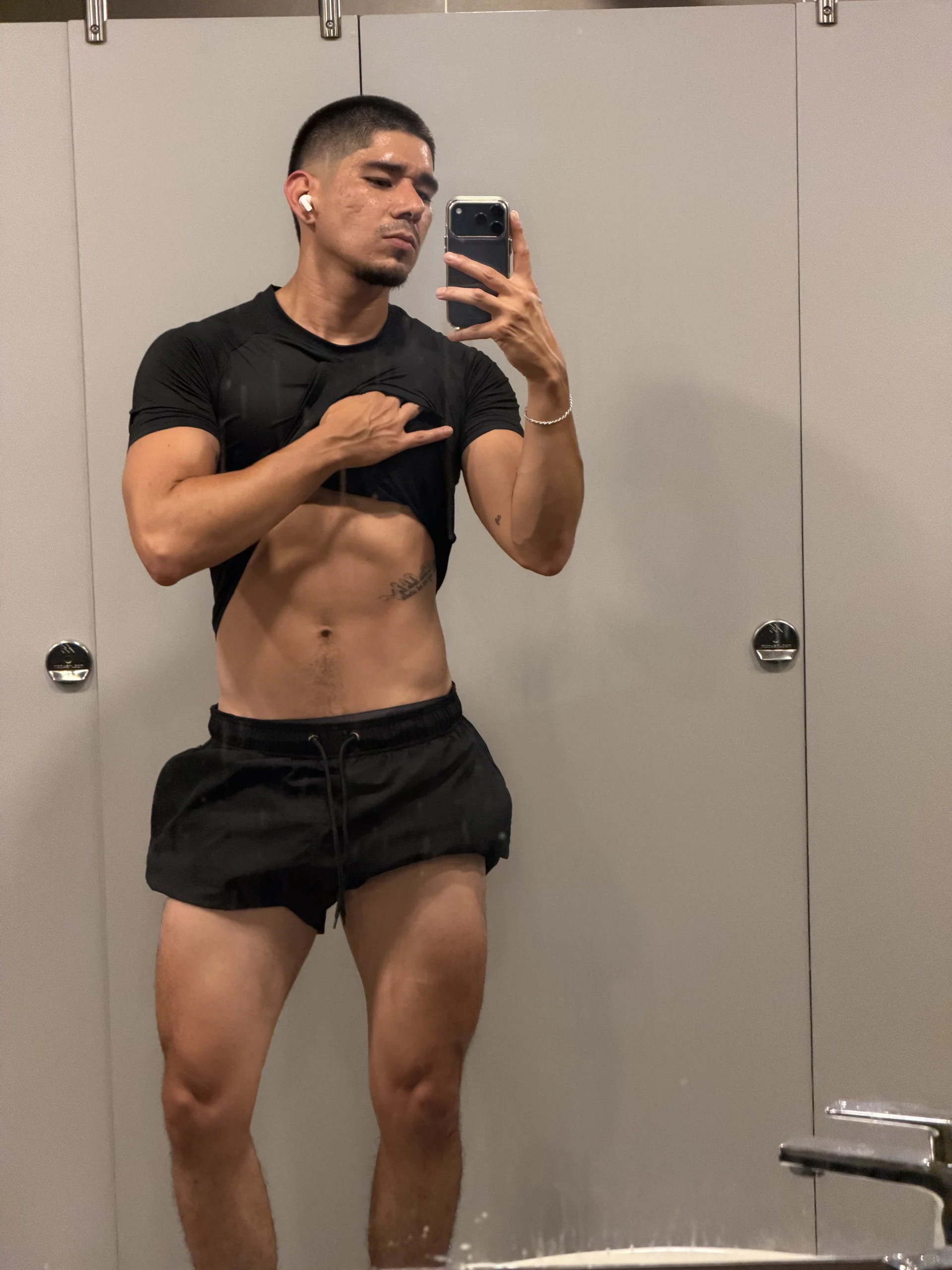 XXX Porn Photo of Nude danielv_95 30