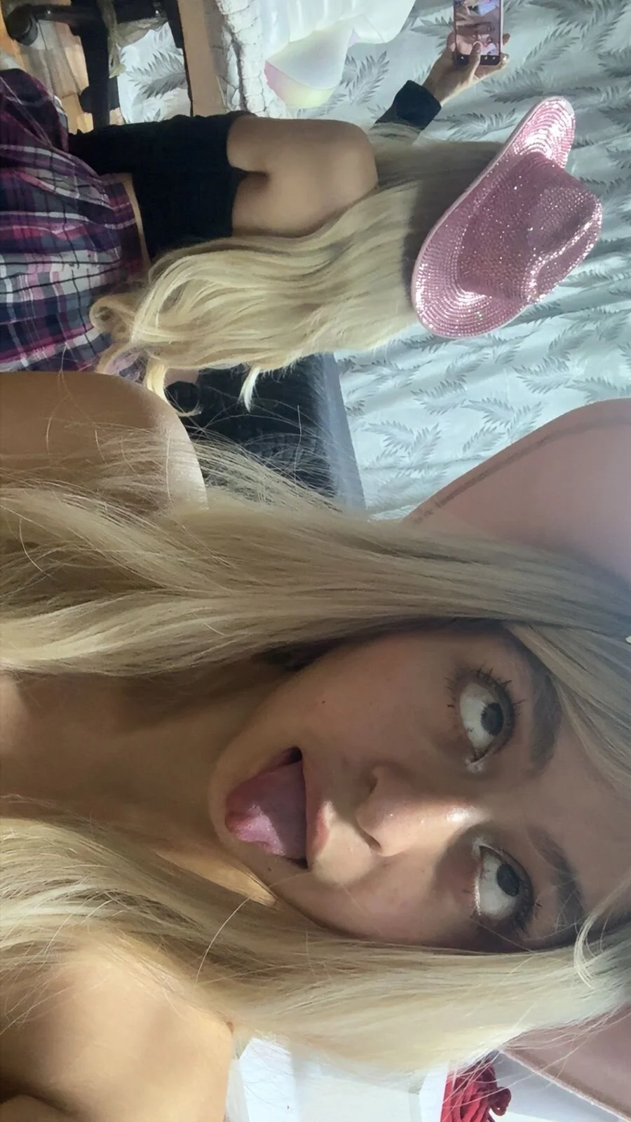 XXX Porn Photo of Nude Lala_fluffy 9