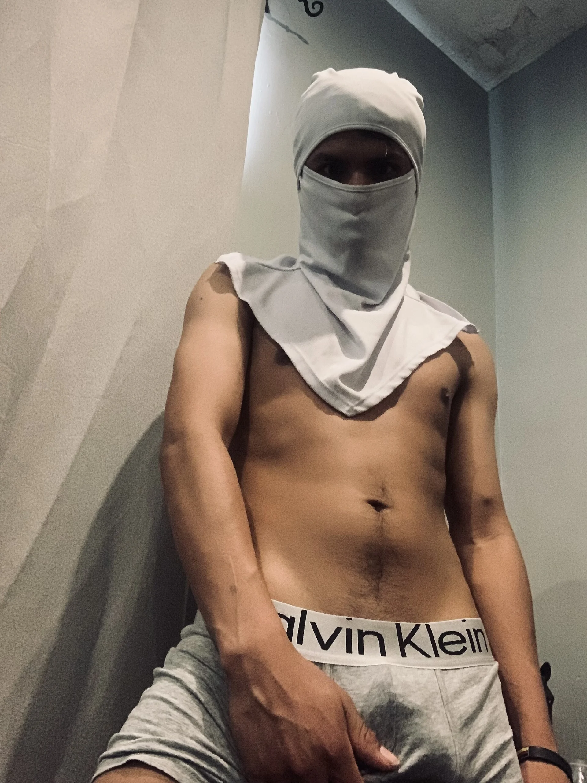 XXX Porn Photo of Nude Smokerboy_20cm 5