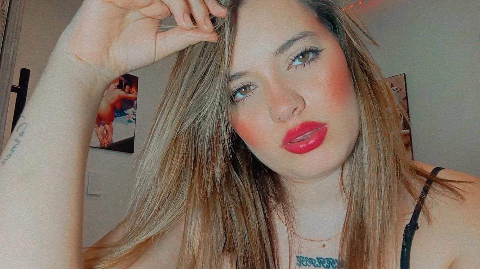 XXX Porn Photo of Nude kkendallclark 15