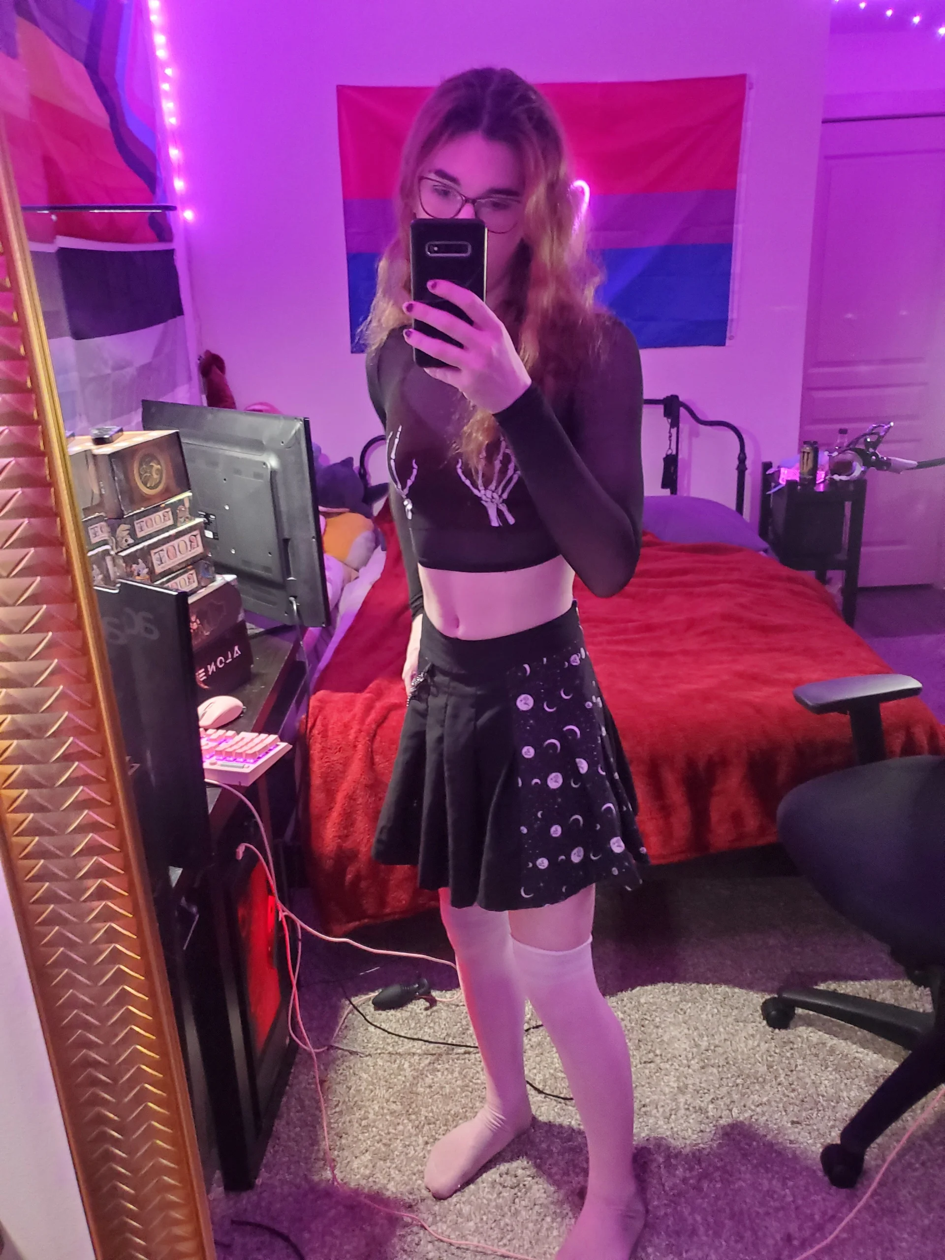 XXX Porn Photo of Nude Mesmerized_Mowo 7