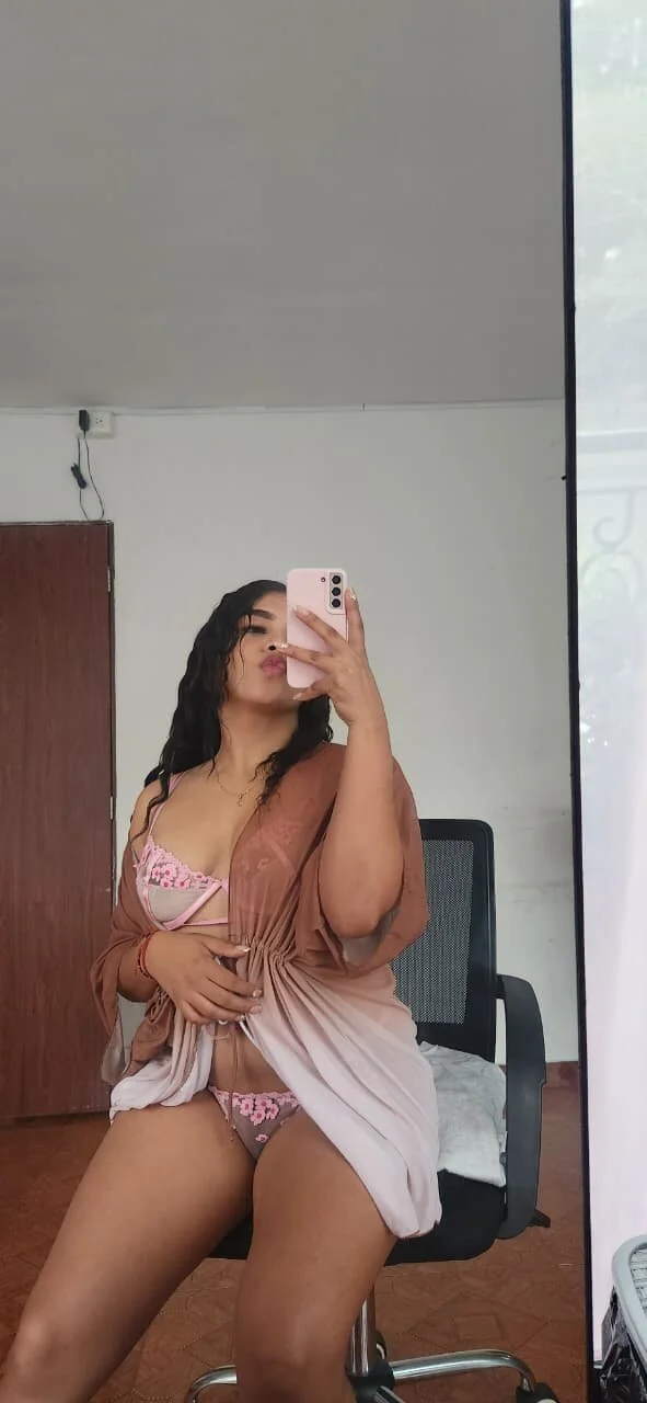 XXX Porn Photo of Nude Luna_rousse26 23