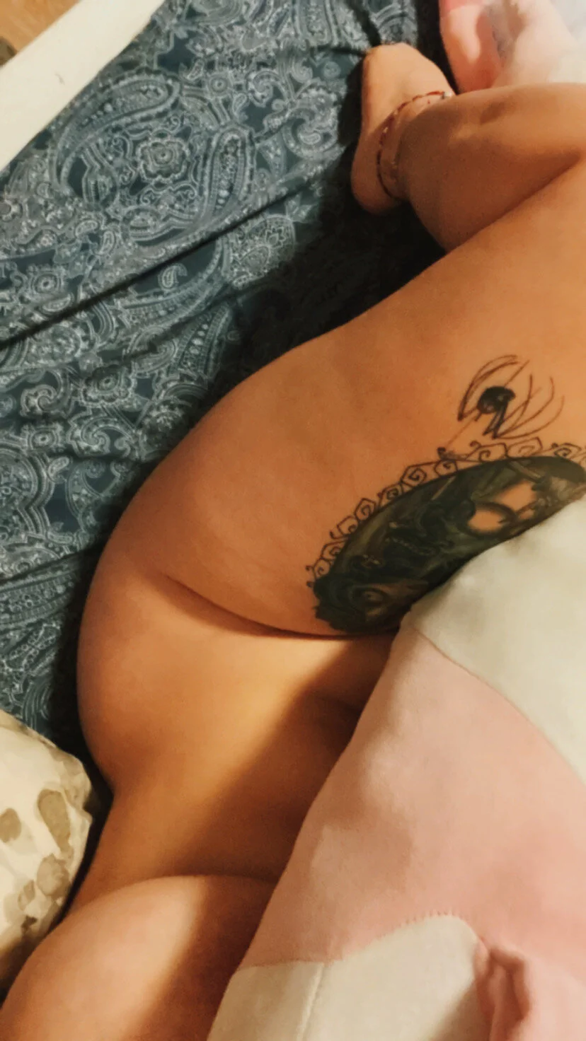 XXX Porn Photo of Nude emy_corpse 1