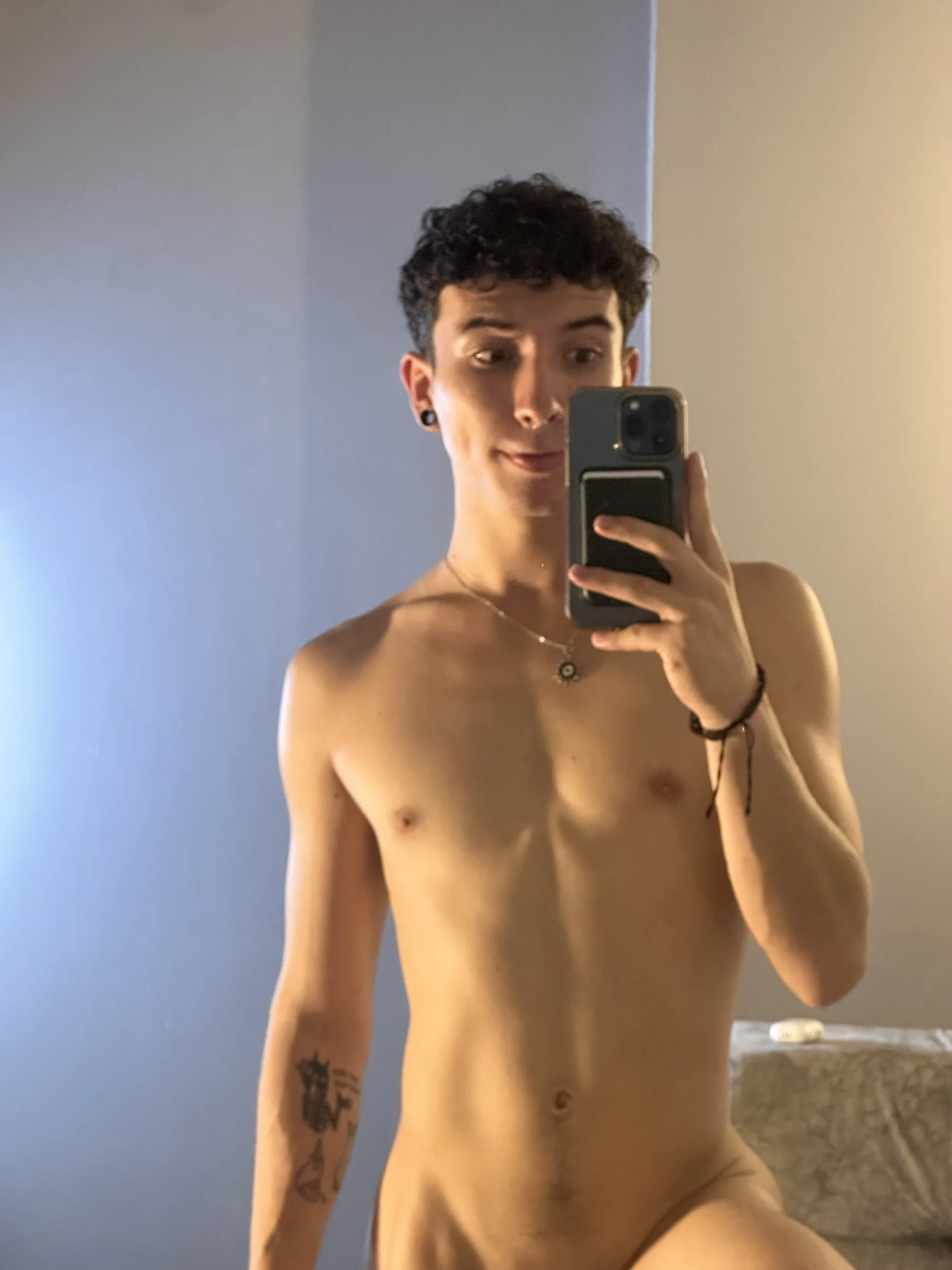 XXX Porn Photo of Nude Luxezayn 2