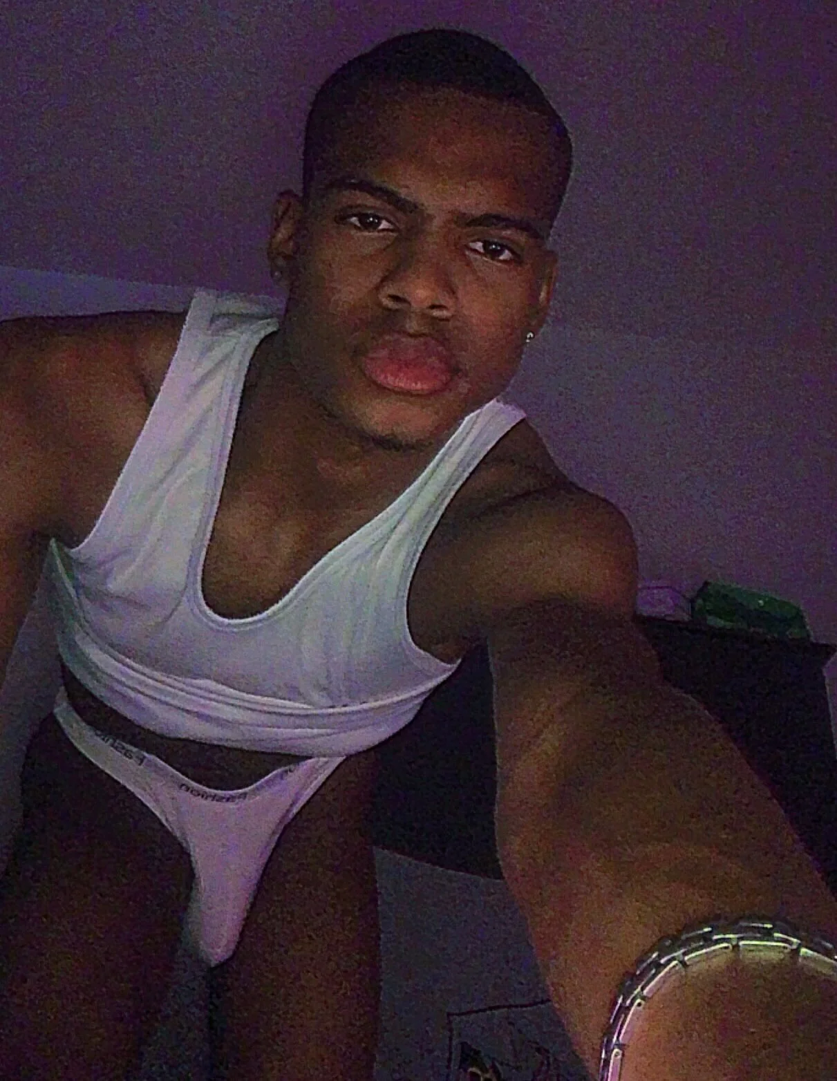 XXX Porn Photo of Nude criss_zuri 6