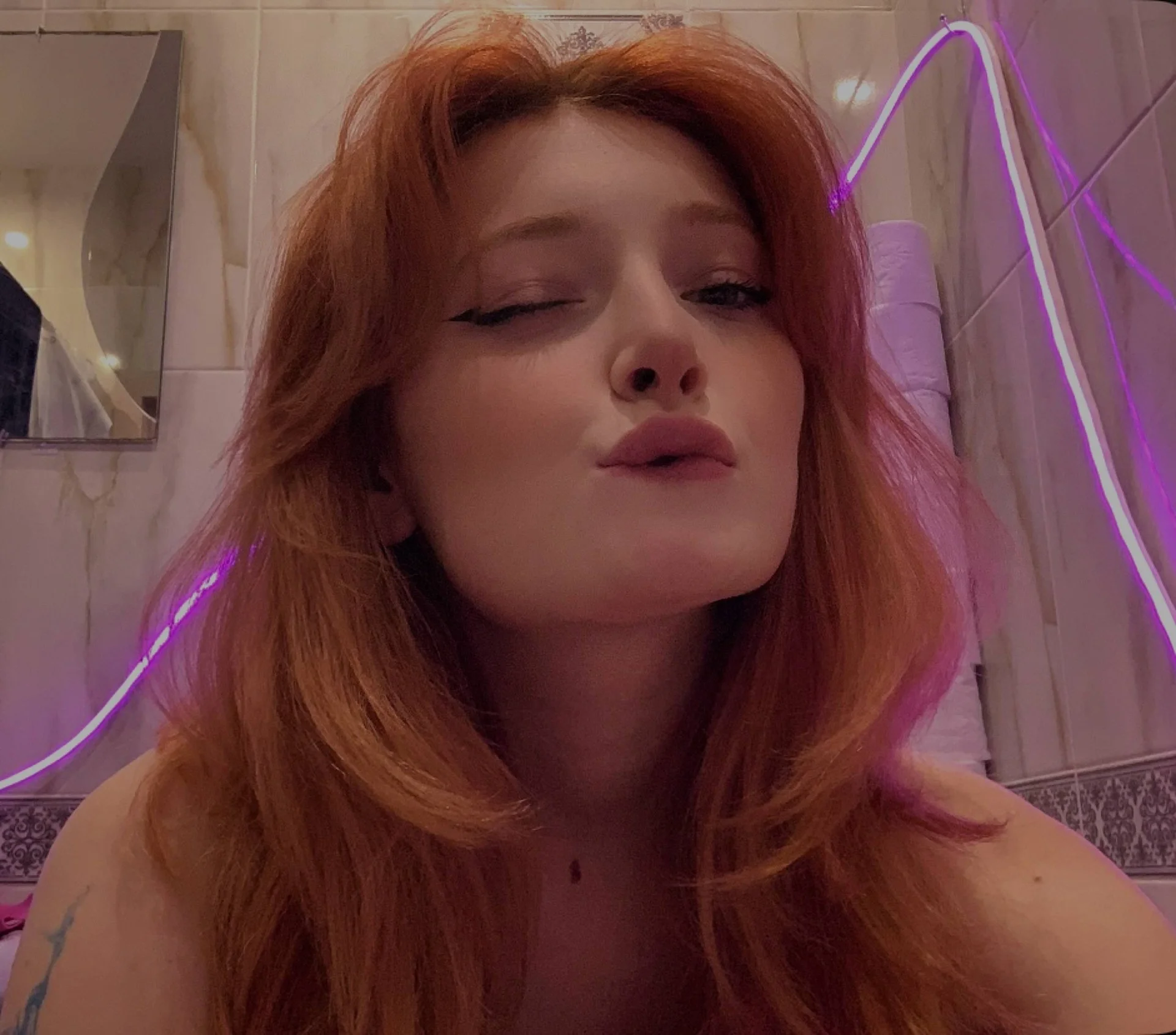 XXX Porn Photo of Nude FoxyDemure 1