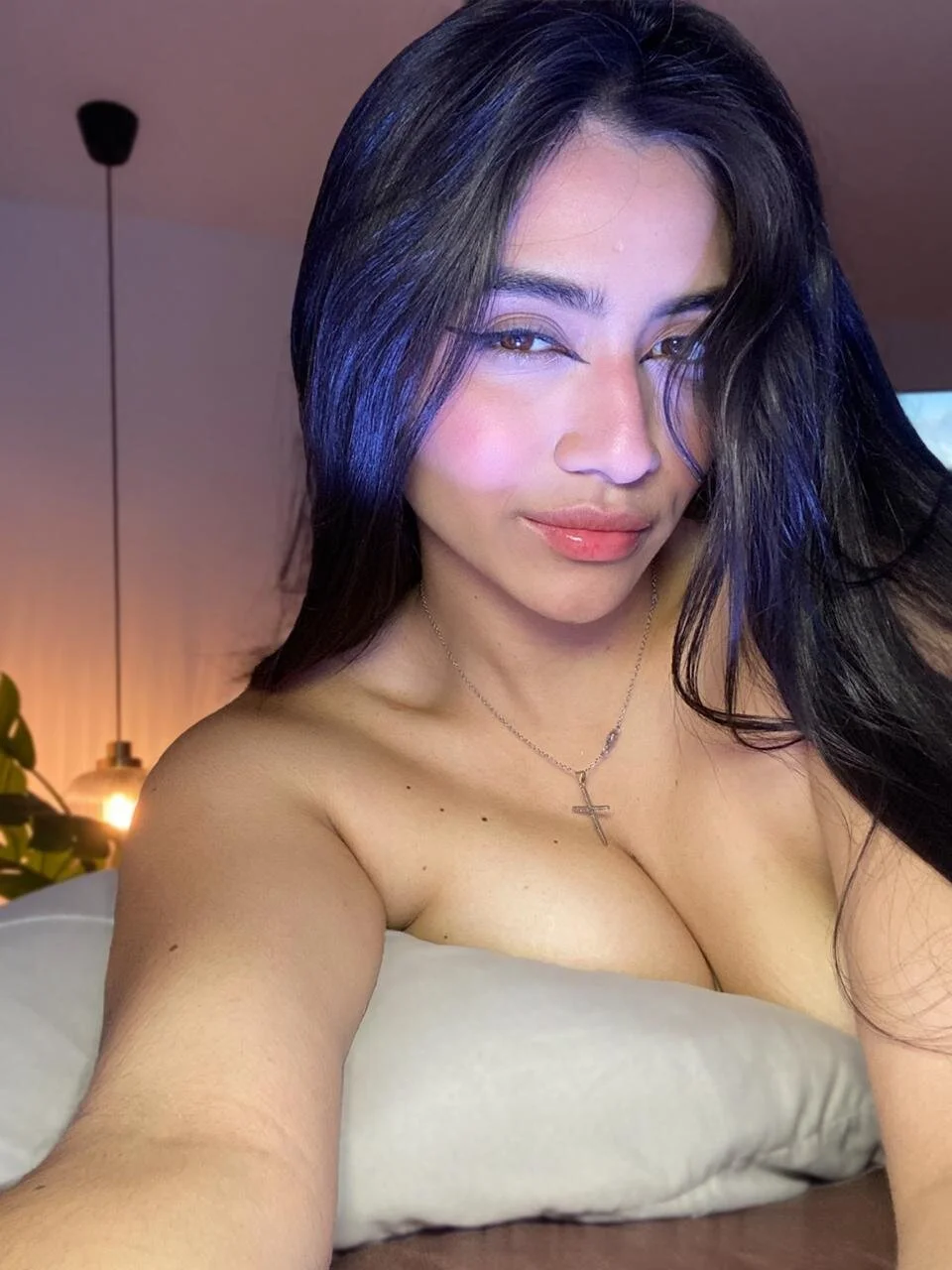 XXX Porn Photo of Nude miah_luv 100