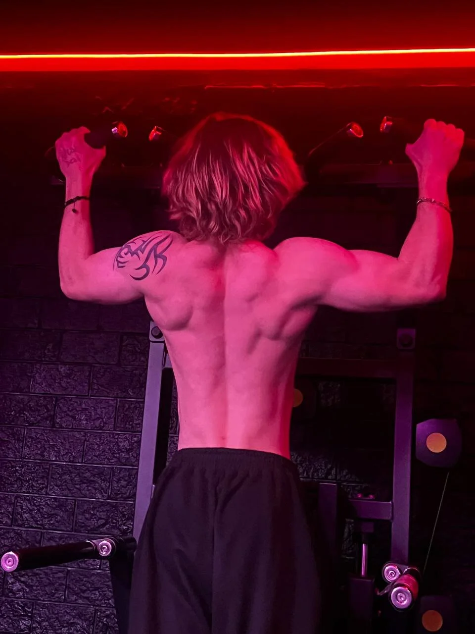XXX Porn Photo of Nude Brendan__Piks 6