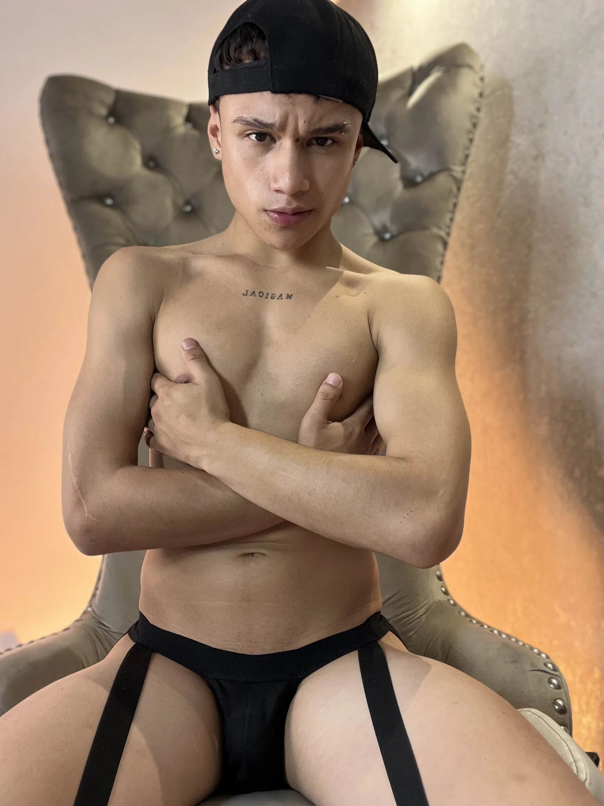 XXX Porn Photo of Nude Dominik_Souza 22