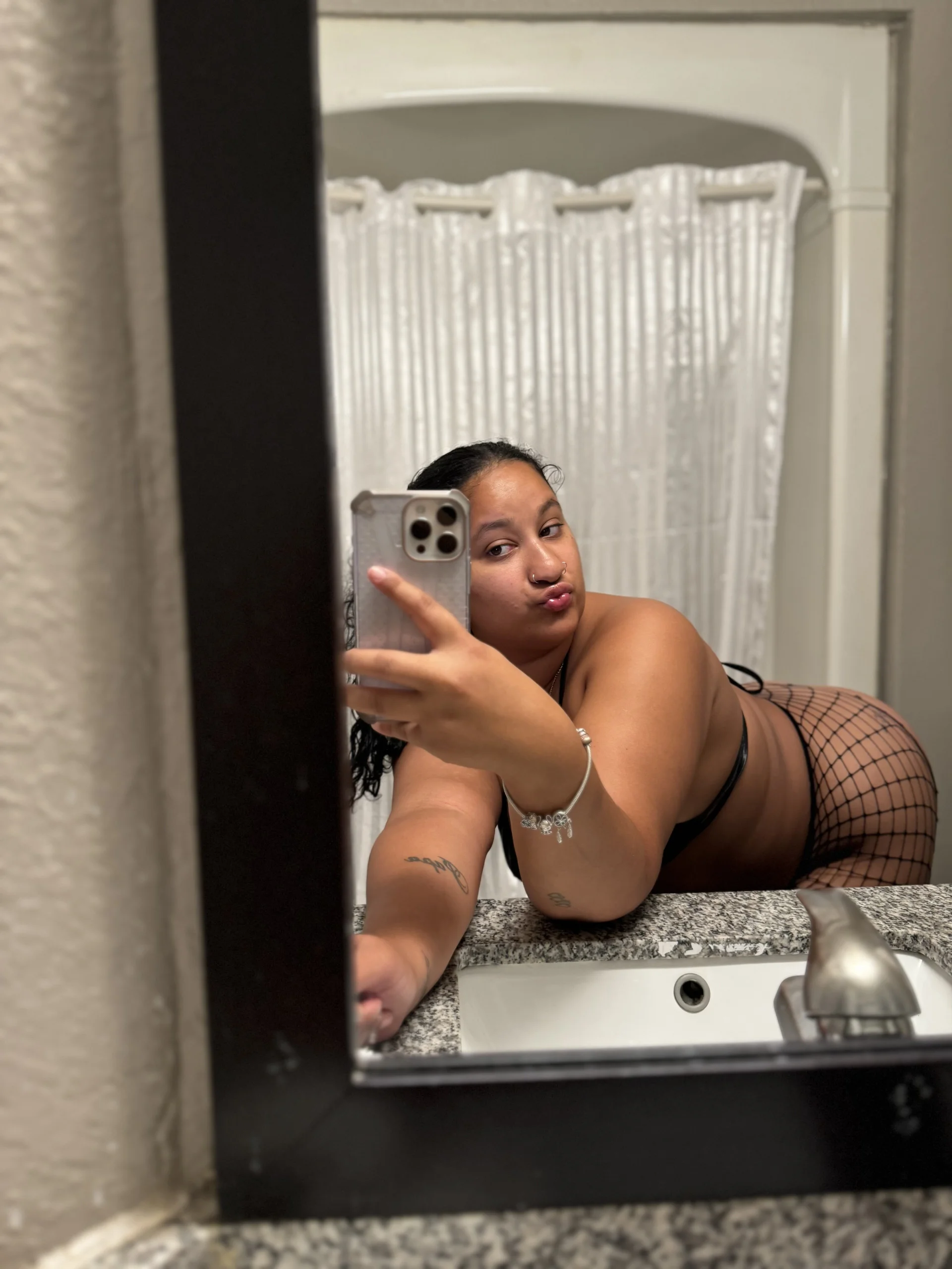 XXX Porn Photo of Nude missthicklicious 5