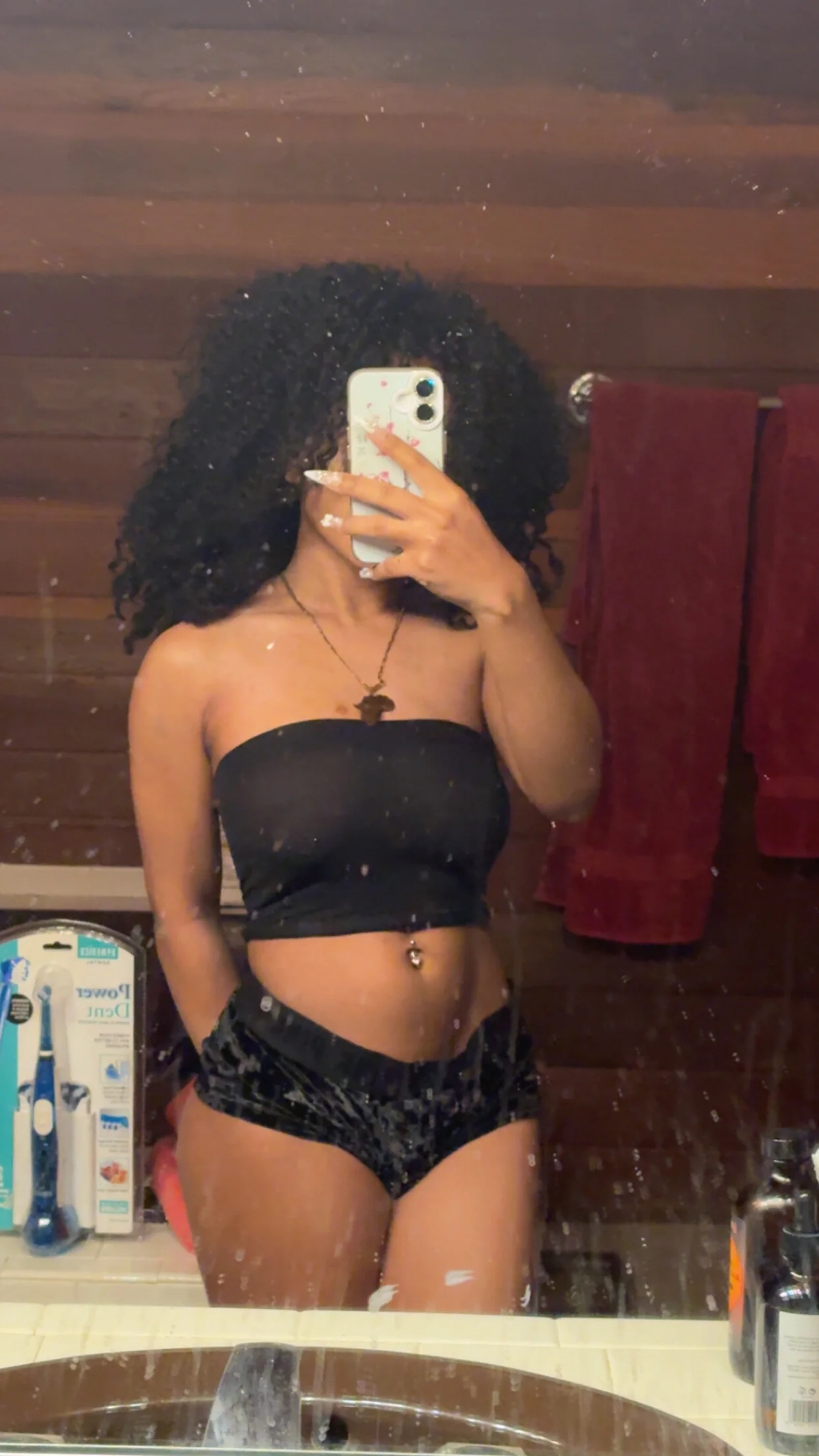 XXX Porn Photo of Nude lifeoftt_19xx 111
