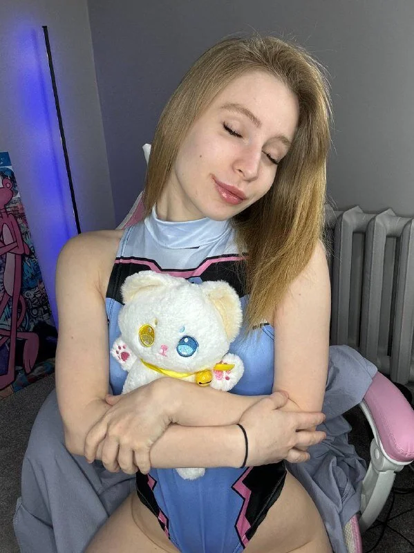 XXX Porn Photo of Nude Elis_Fox 22