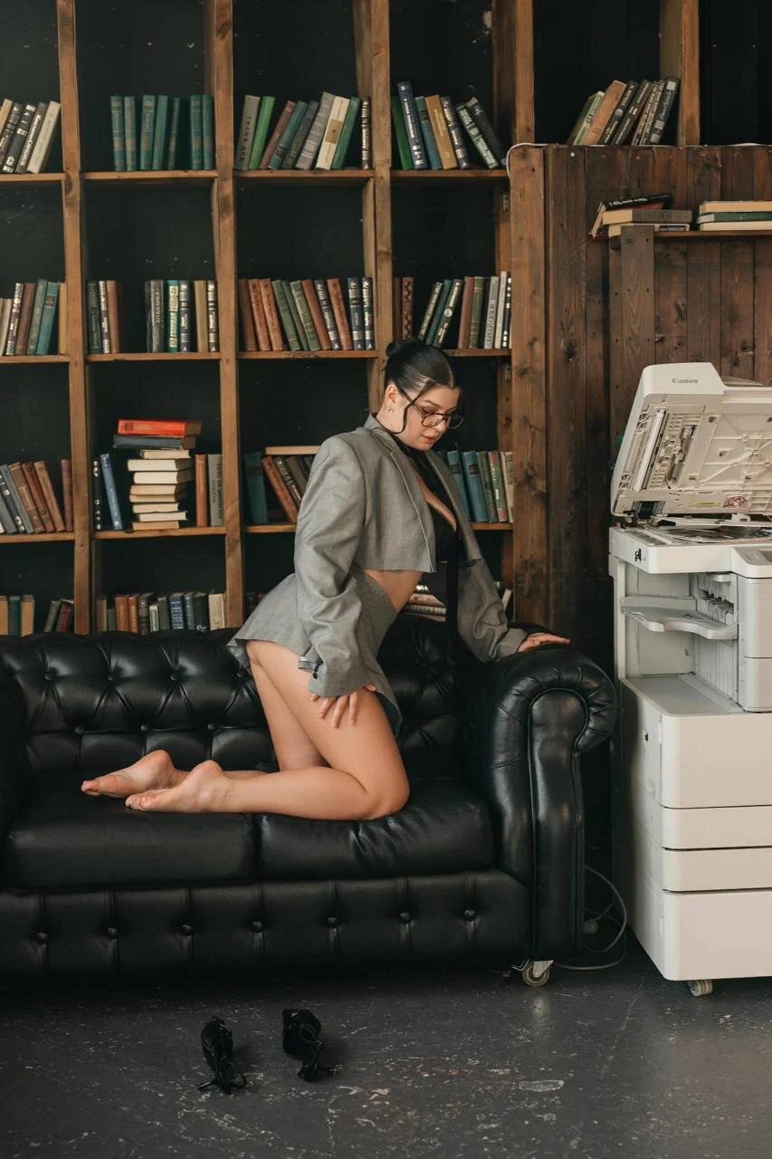 XXX Porn Photo of Nude moneyforPeaches 19