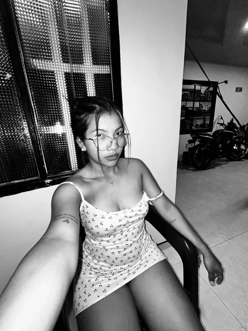 XXX Porn Photo of Nude sara18noir 12