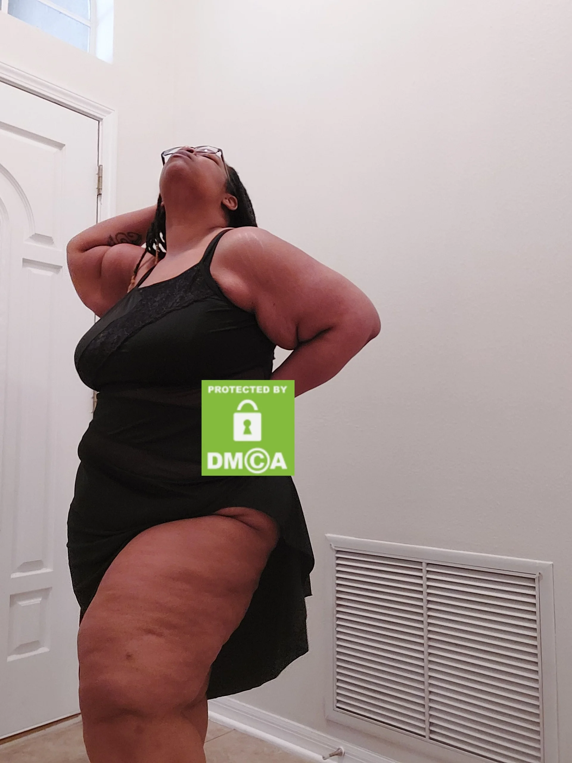 XXX Porn Photo of Nude RenaeCumsAlot 2