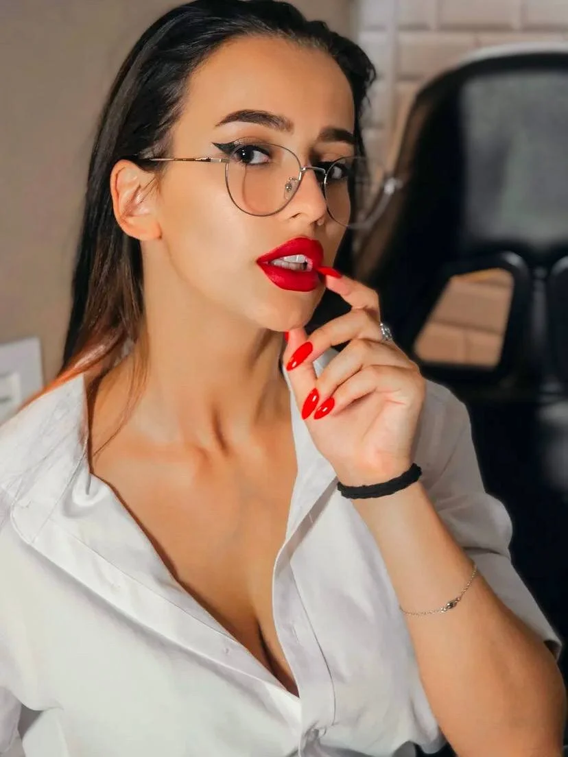 XXX Porn Photo of Nude Dora_Banks 21