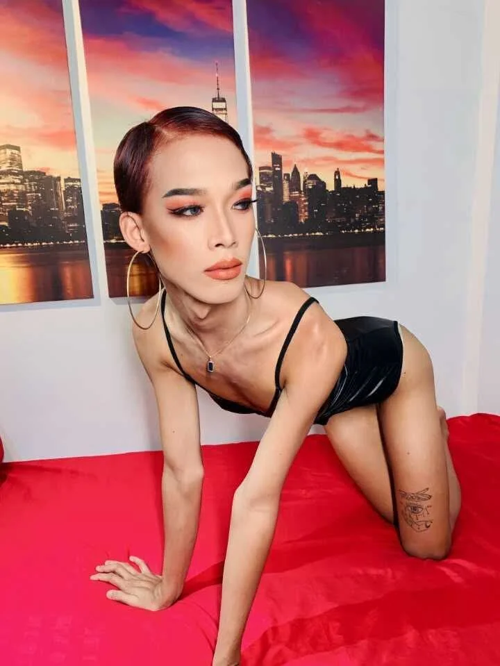 XXX Porn Photo of Nude foxclassyramona_ts 1