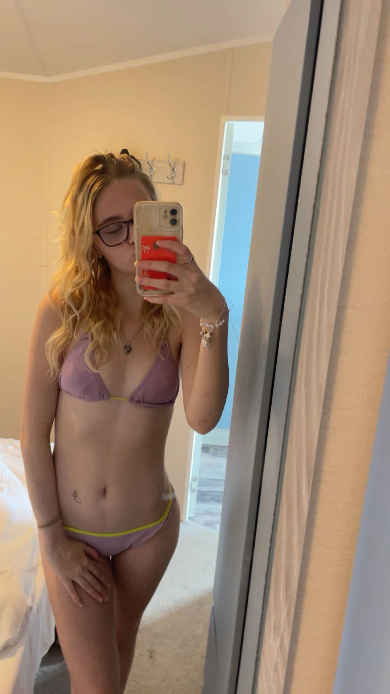 XXX Porn Photo of Nude Abyshine_ 6