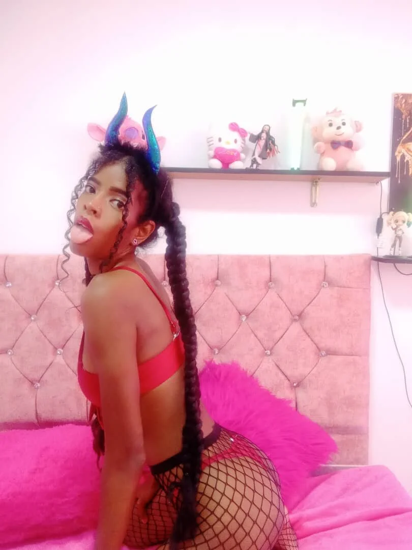 XXX Porn Photo of Nude thianahorny 11