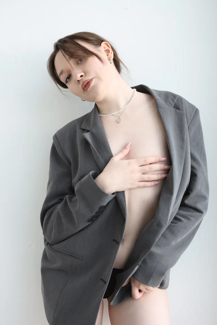 XXX Porn Photo of Nude R_I_N_A 4
