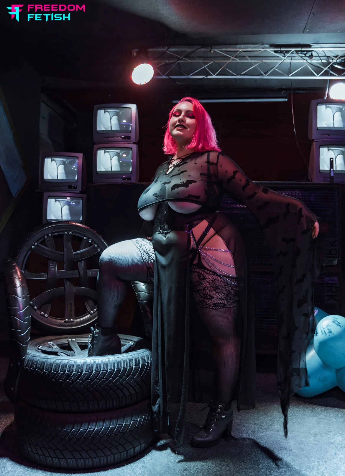 XXX Porn Photo of Nude PrincessNova666 33
