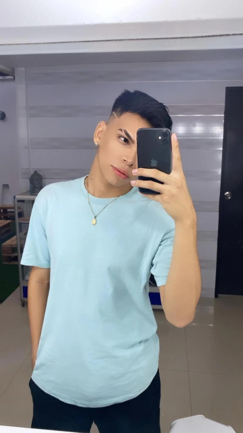 XXX Porn Photo of Nude andres_lizcano 9