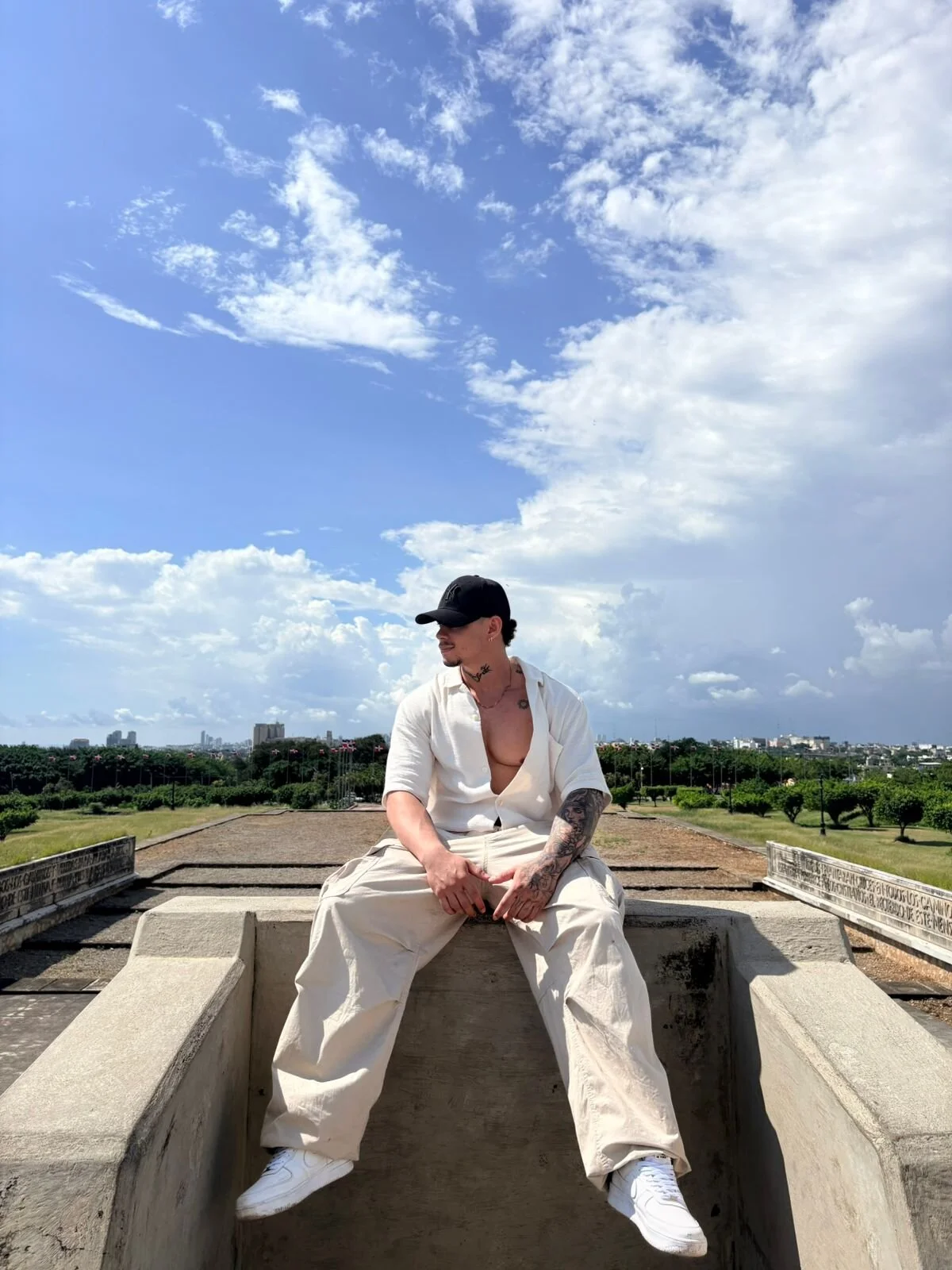 XXX Porn Photo of Nude NoahhBrown 10
