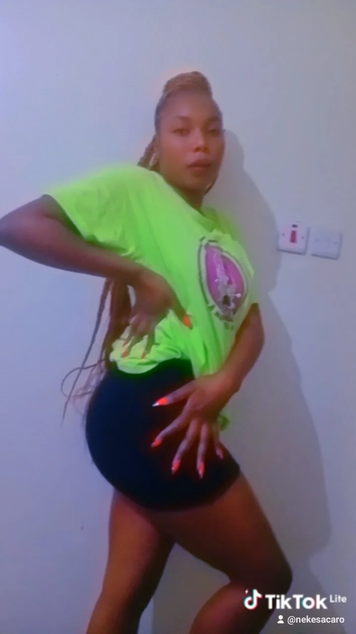 XXX Porn Photo of Nude Titty_quween 9
