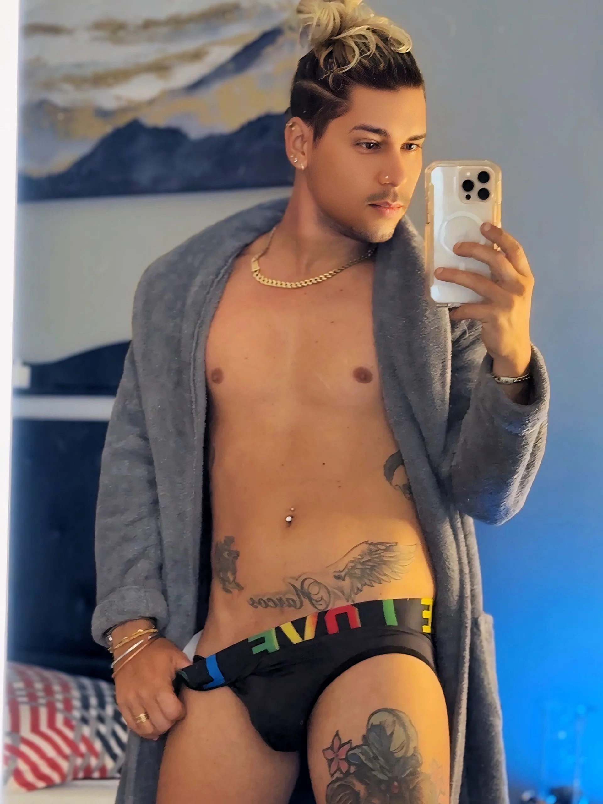 XXX Porn Photo of Nude latinsexyX 6