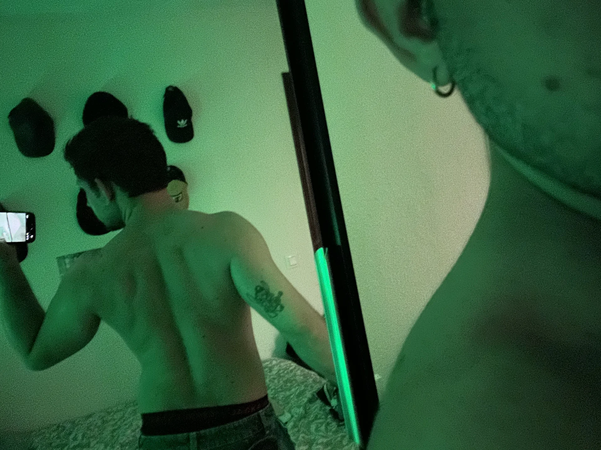XXX Porn Photo of Nude MathiasBellucci 1