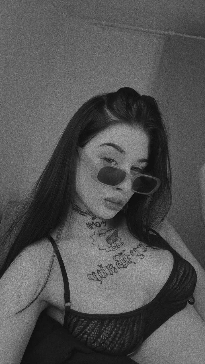 XXX Porn Photo of Nude EllyRockStar 12