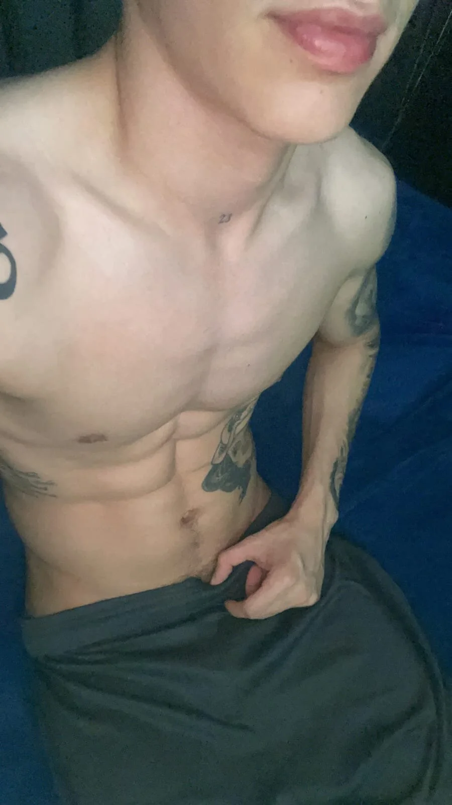 XXX Porn Photo of Nude Isaac_verrati777 7