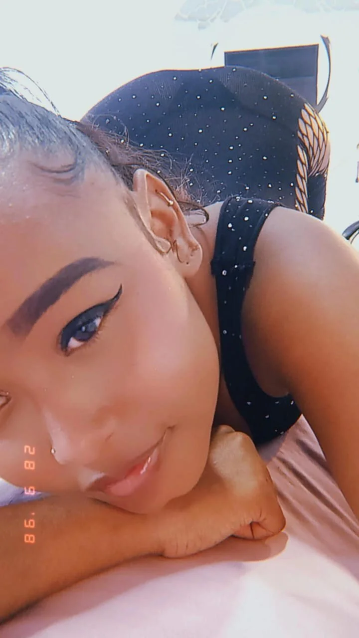 XXX Porn Photo of Nude keylaa_nahir 1