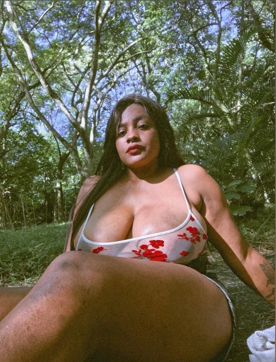 XXX Porn Photo of Nude GoddessCarrie 24