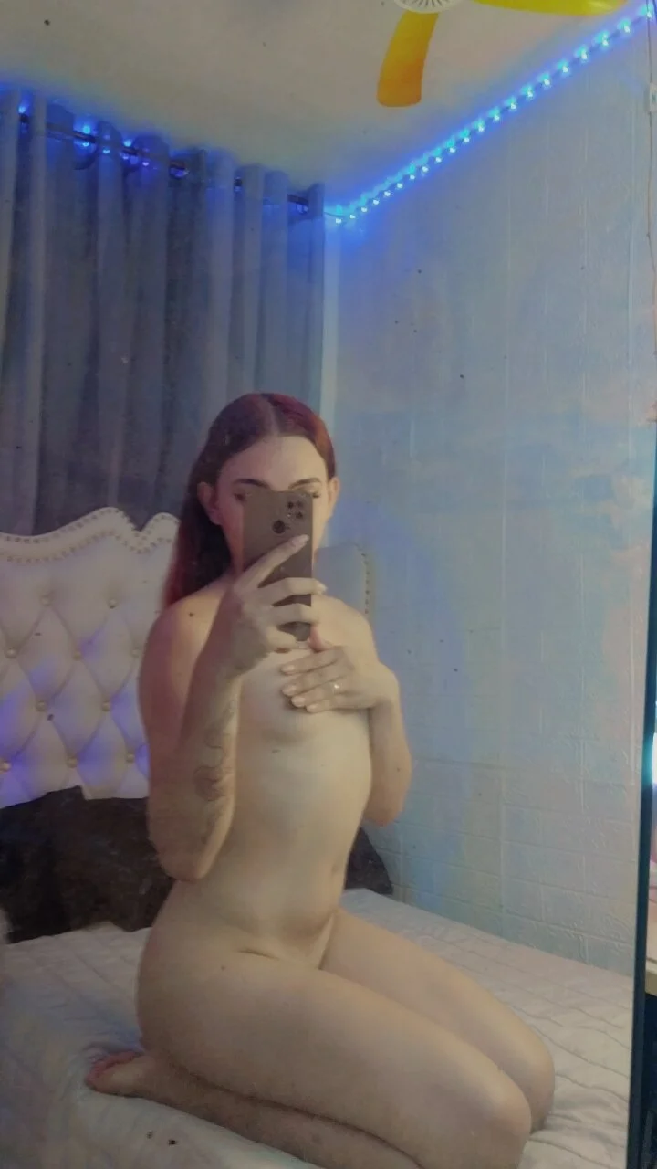 XXX Porn Photo of Nude blowzy_sexy 9