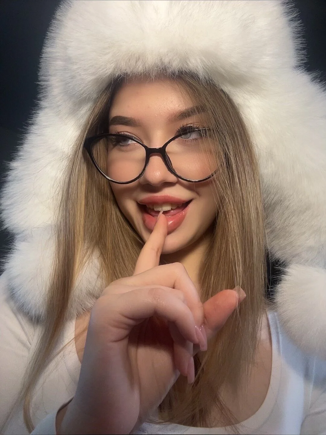 XXX Porn Photo of Nude Sara_Lewiis 10