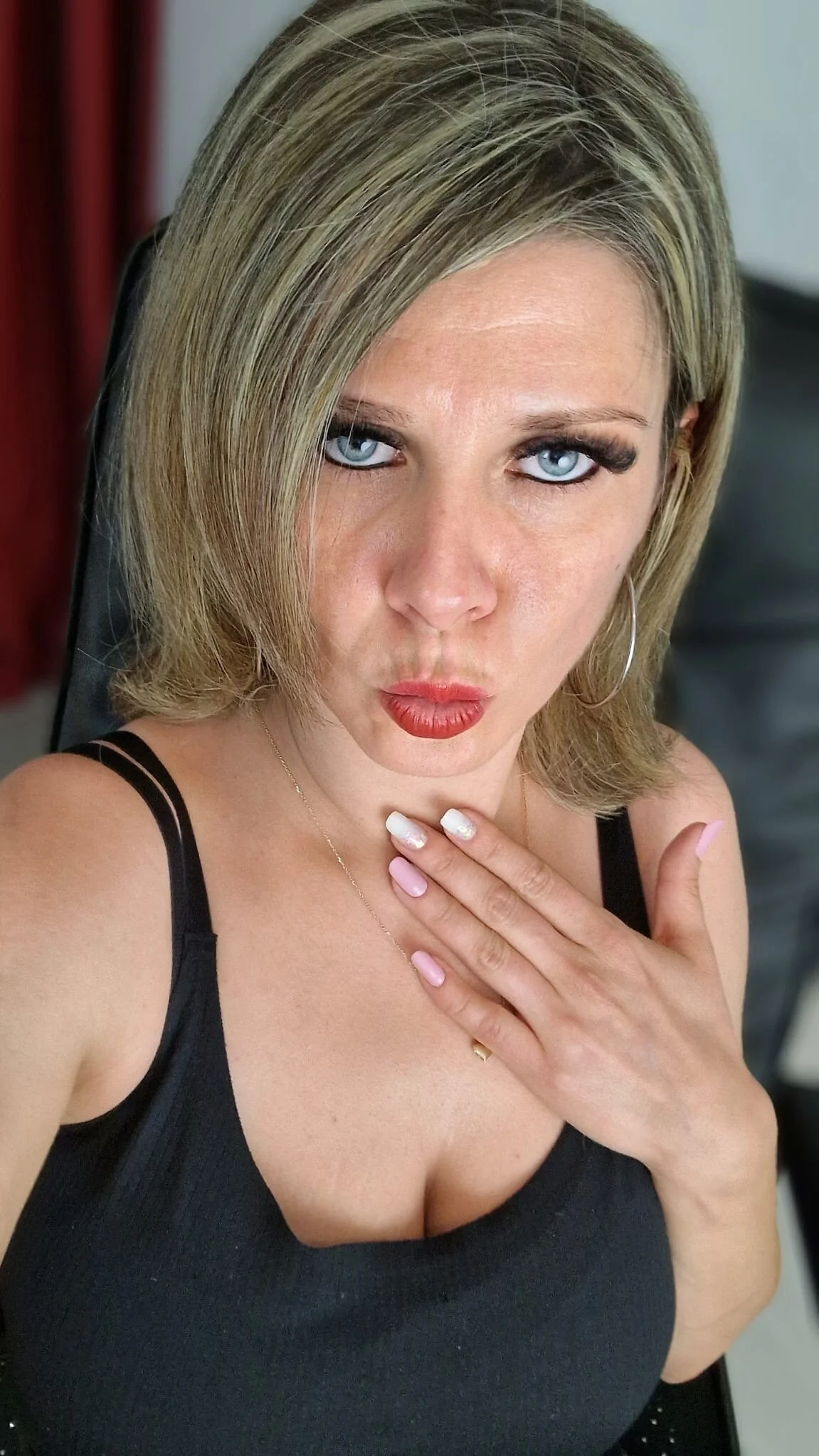 XXX Porn Photo of Nude Anne_Blueeyes 44