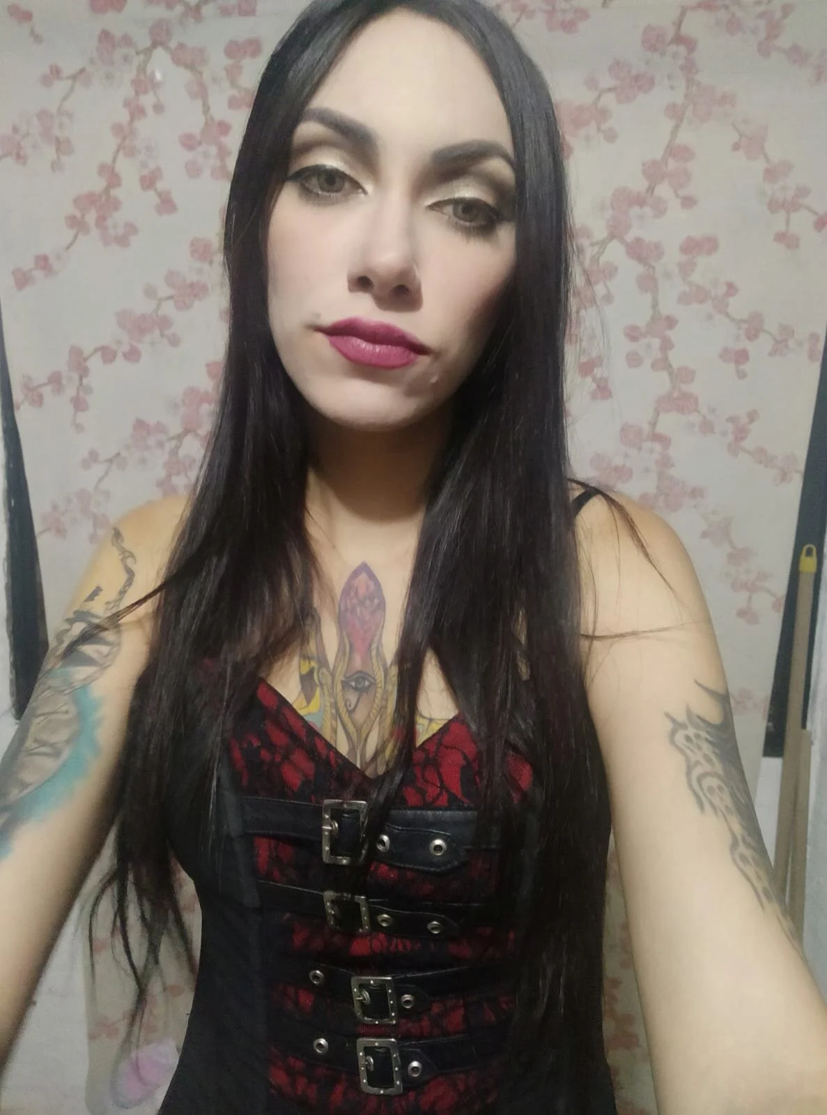 XXX Porn Photo of Nude Ema_Jonees 2