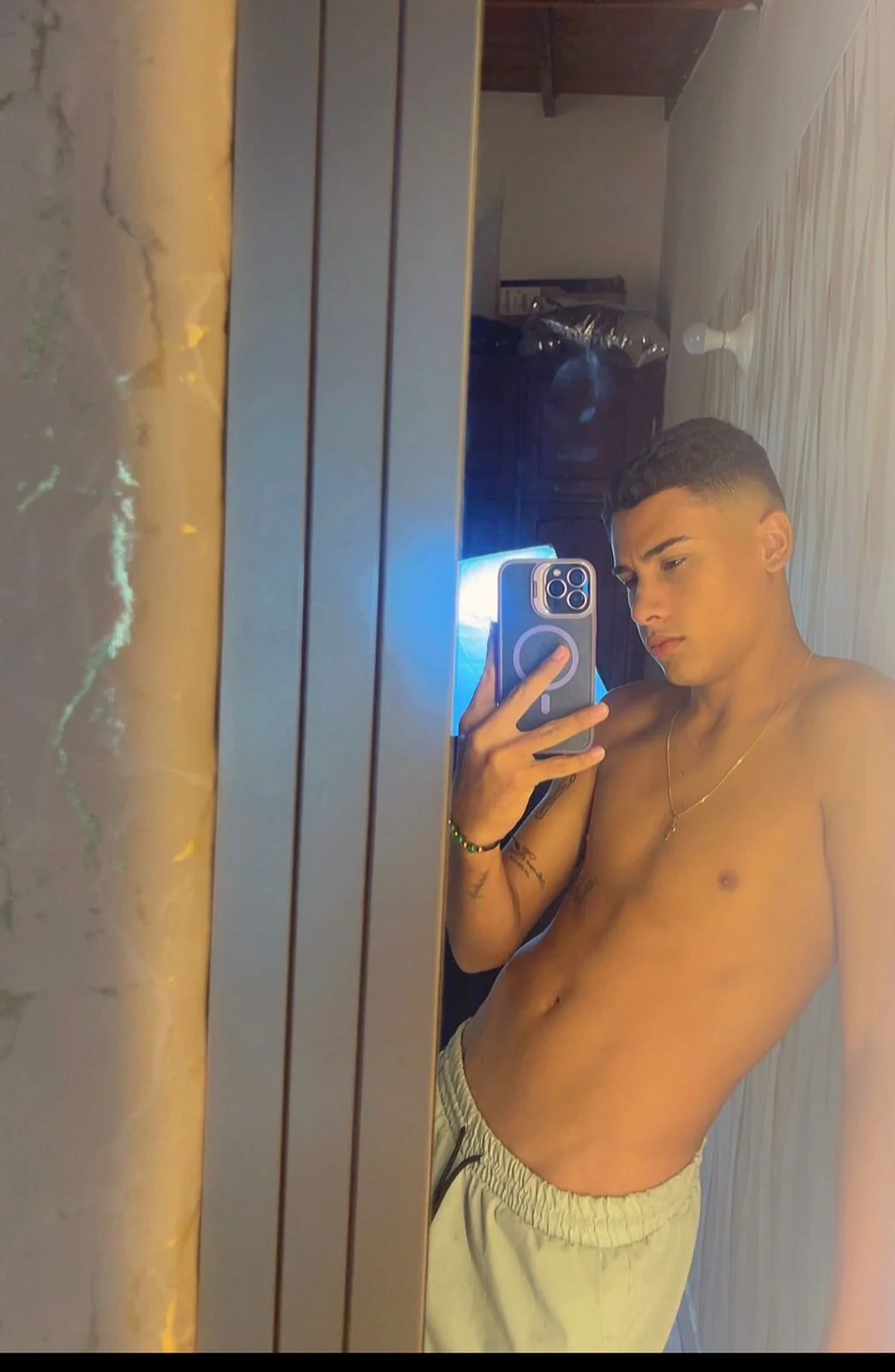 XXX Porn Photo of Nude Bigx_Twink__ 6