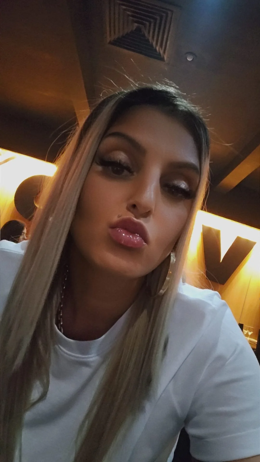 XXX Porn Photo of Nude EvelynEvyyy 3